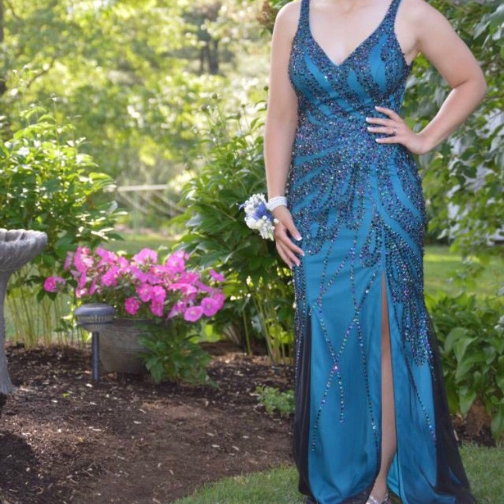 Sean Collection Gown